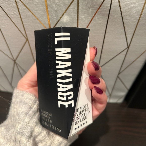 IL MAKIAGE Woke Up Like This Flawless Base Foundation Cream light fair #60, 30ml - Picture 4 of 5